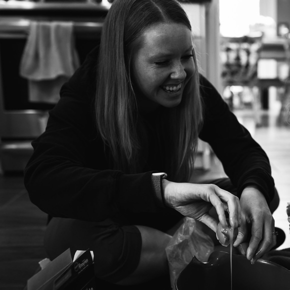 Meet your Posher, Lacy - Picture 1 of 1